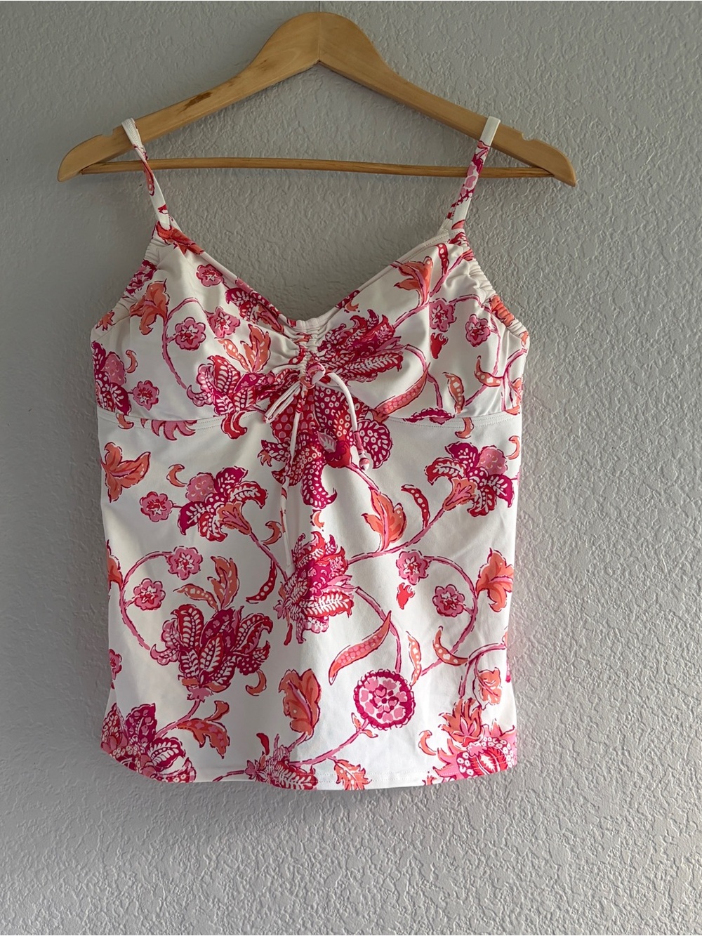 Land’s End Floral Tankini Swim Top Women’s Size 12 internal Wired shelf bra